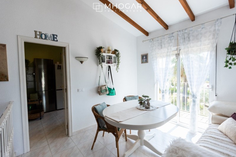 Calpe- ¡Casa adosada muy acogedora y con magníficas vistas, nueva a la venta!